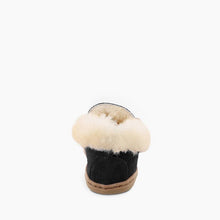 Load image into Gallery viewer, Alpine Sheepskin Moc