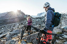 Load image into Gallery viewer, T.O.R.O. Protector 14 100 oz Hydration Pack
