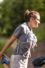 Load image into Gallery viewer, Women&#39;s Circuit™ Vest 50oz
